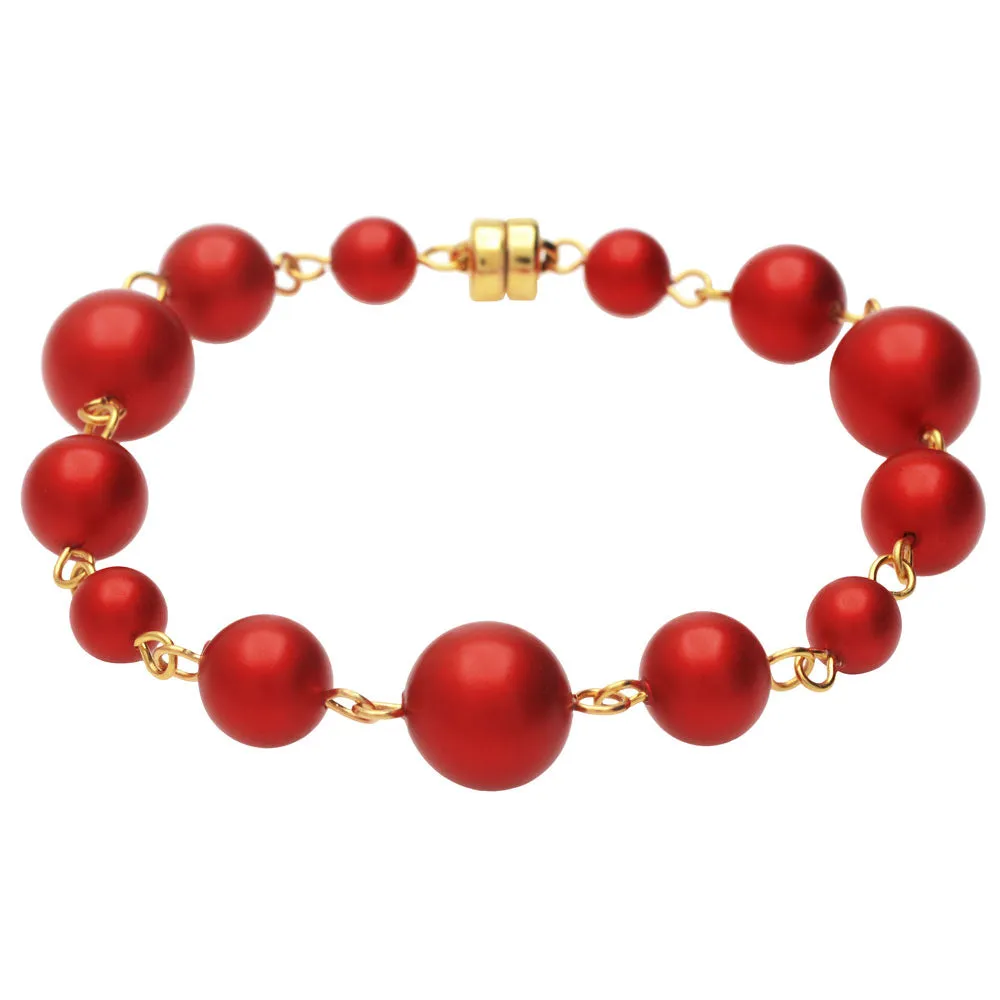 Dainty Darling Pearl Bracelet in Rouge