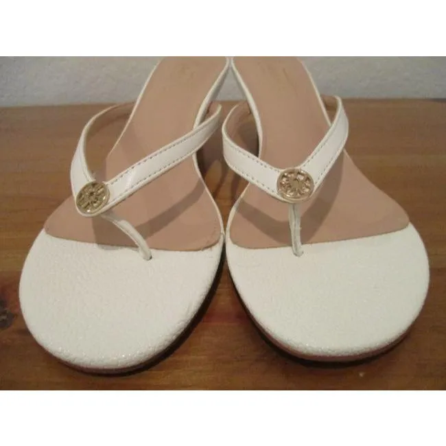 Nanette Lepore Soft White Pebbled T Strap Slip On Mulesslides Size Us
