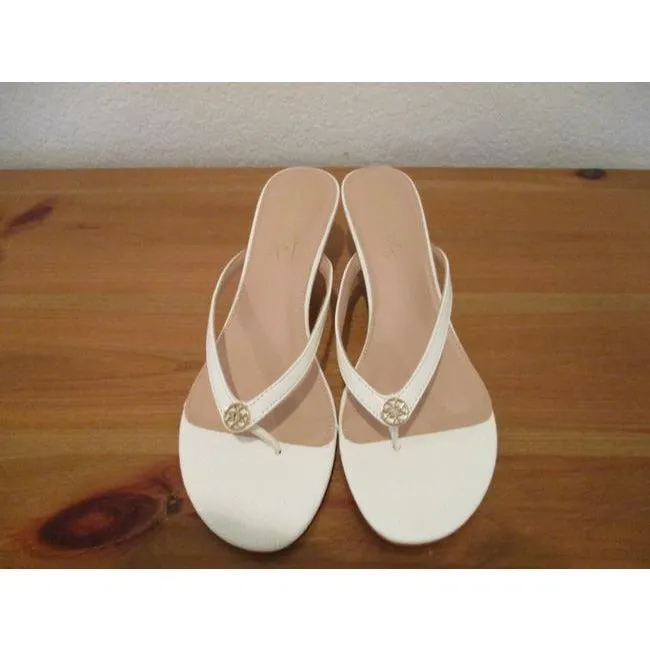 Nanette Lepore Soft White Pebbled T Strap Slip On Mulesslides Size Us